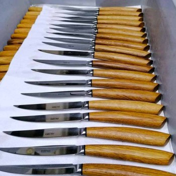 2 cuțite pentru friptură cu mâner în corn de lemn sau lemn fabricate în Italia - Marino