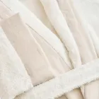 Halat de baie din bumbac cu guler șal, cu volan de in și monogramă - Moliciune Viadurini