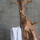 Suport pentru paltoane cu structură și știfturi din tec solid - brad Viadurini