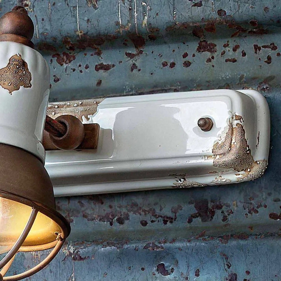 Aplice două spoturi luminoase meserii Amelia Ferroluce Viadurini