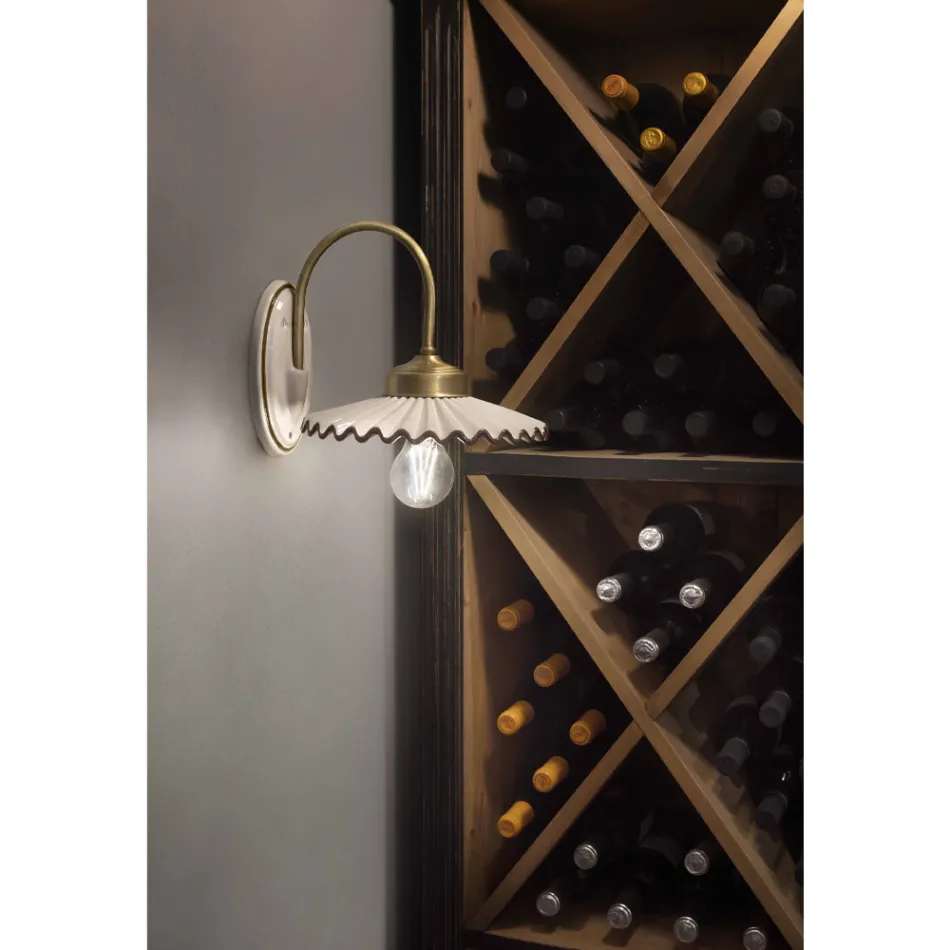 Aplicat din ceramică lucioasă plisată și margine pictată manual - Laquila Viadurini