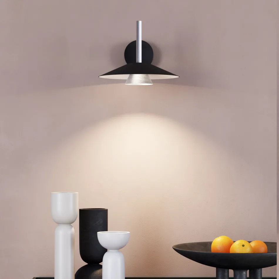 Aplice metalice în diverse finisaje fabricate în Italia - Mira Viadurini