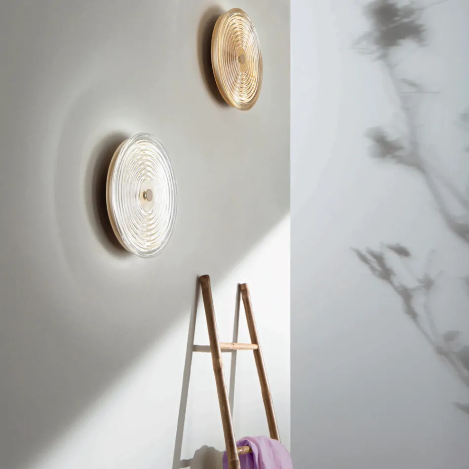 Aplică de perete din metal vopsit și sticlă decorată cu linii concentrice - Hackberry Viadurini