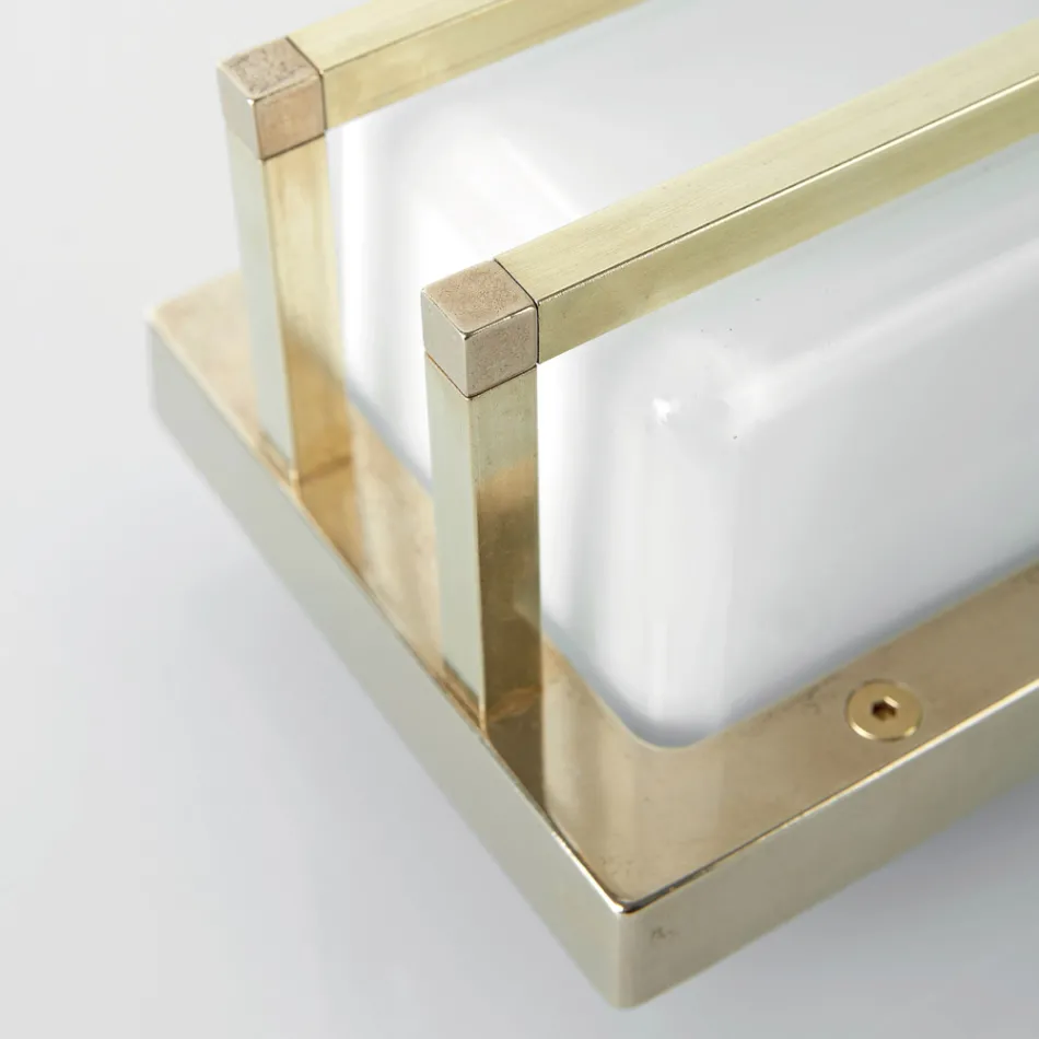 Lampă de perete vintage din alamă, dulie E27 și lumină atmosferică fabricată în Italia - Cristal Viadurini