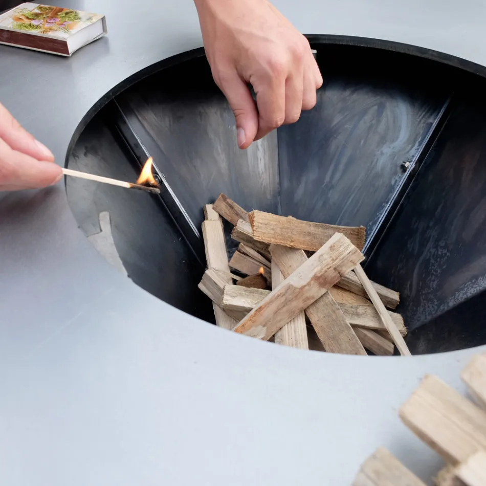 Cu platou de gătit și compartiment pentru suport de lemn - Giorgione Viadurini