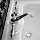 Baterie pentru chiuvetă cu 3 găuri cu pârghii în stil clasic din alamă lucrată manual - Noriana Viadurini