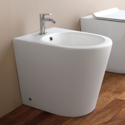 Bideu cu o singură gaură, montat pe podea, din ceramică albă, cu design modern - Ginepro Viadurini