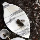 Piesa centrala din marmura Arabescato cu forma de frunza Made in Italy - Treviso Viadurini