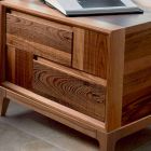 Dresser 2 sertare din lemn masiv de nuc design modern, Nino Viadurini