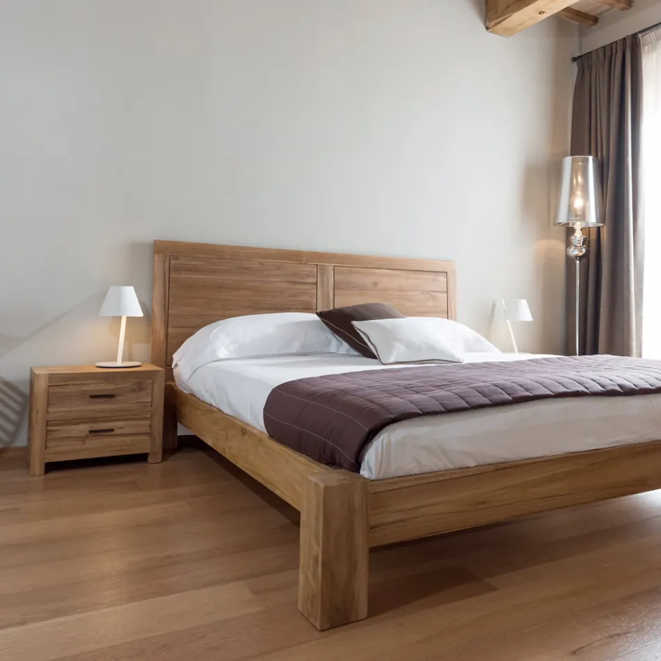 Noptieră din lemn masiv de tec cu 2 sertare - Vovinam Viadurini