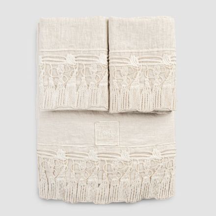 Set de lenjerie de pat ușoară pentru pat dublu cu ciucuri din dantelă - Filippus Viadurini