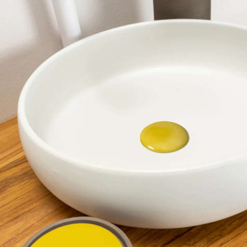 Compoziție galbenă pentru baie, inclusiv oglindă și accesorii - Maryse Viadurini