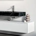 Compoziție de baie cu 1 sertar alb, oglindă și raft HPL Marquina - Velaria Viadurini