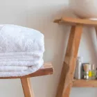 Compoziția mobilierului de baie în tec solid de design modern - Azina Viadurini