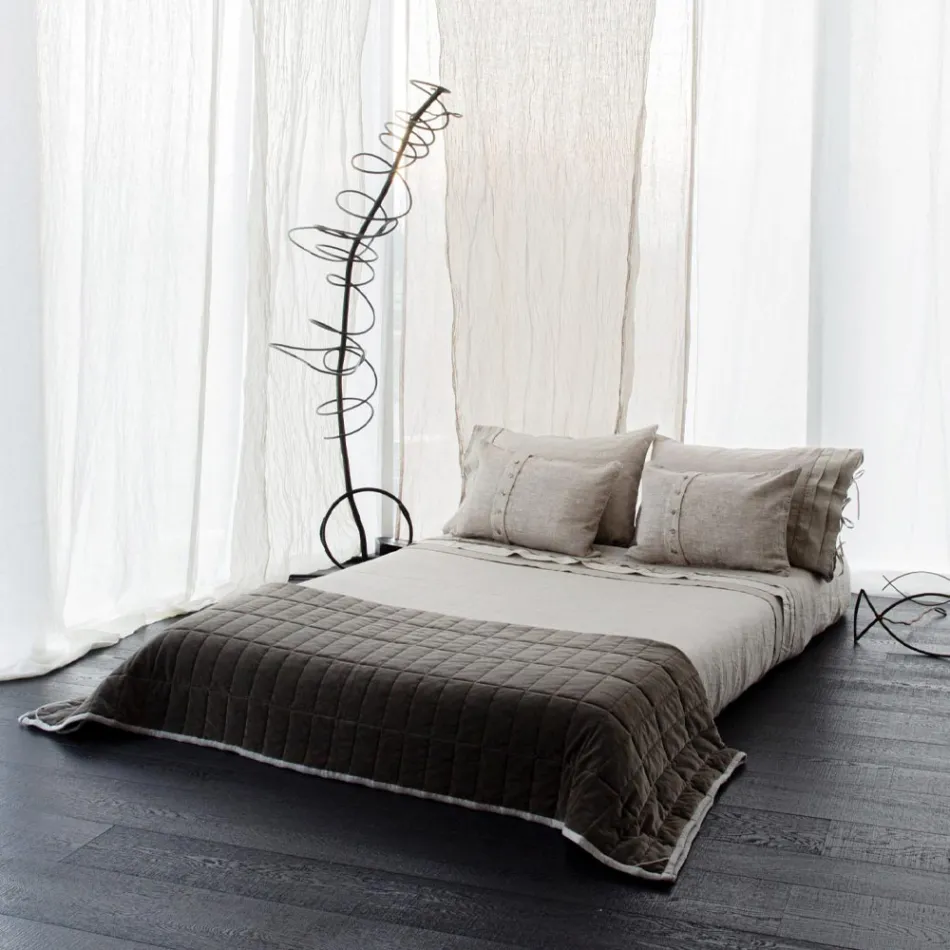 Fetă de pernă grea din in, cu decorațiuni de nasturi Agoya și tubulatură - mediteraneană Viadurini