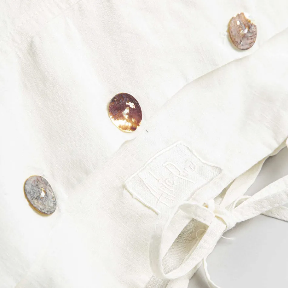 Fata de perna de pat dreptunghiulara in in alb sau negru cu nasturi si sireturi - Agora Viadurini