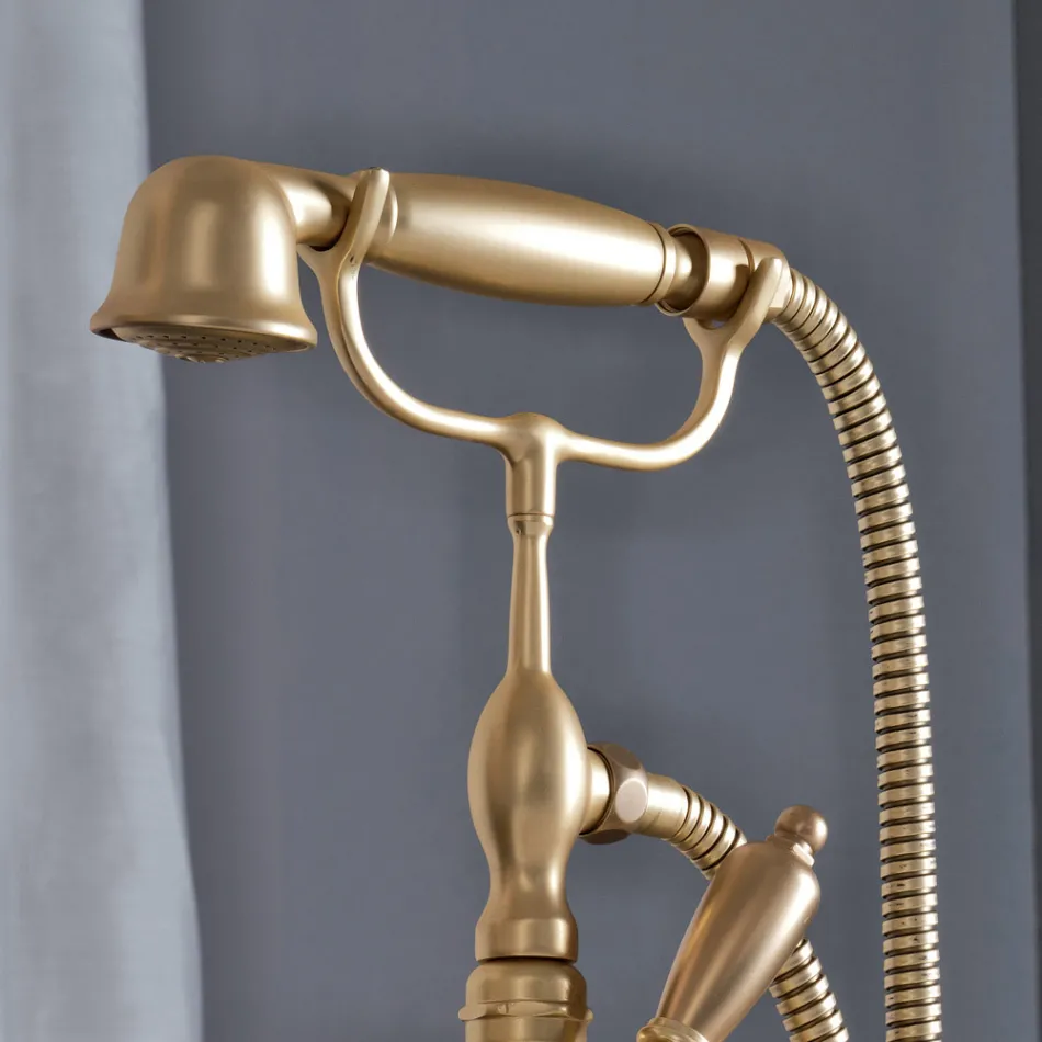 Unitate de cadă pe podea cu duș de mână și furtun flexibil Made in Italy - Milano Viadurini