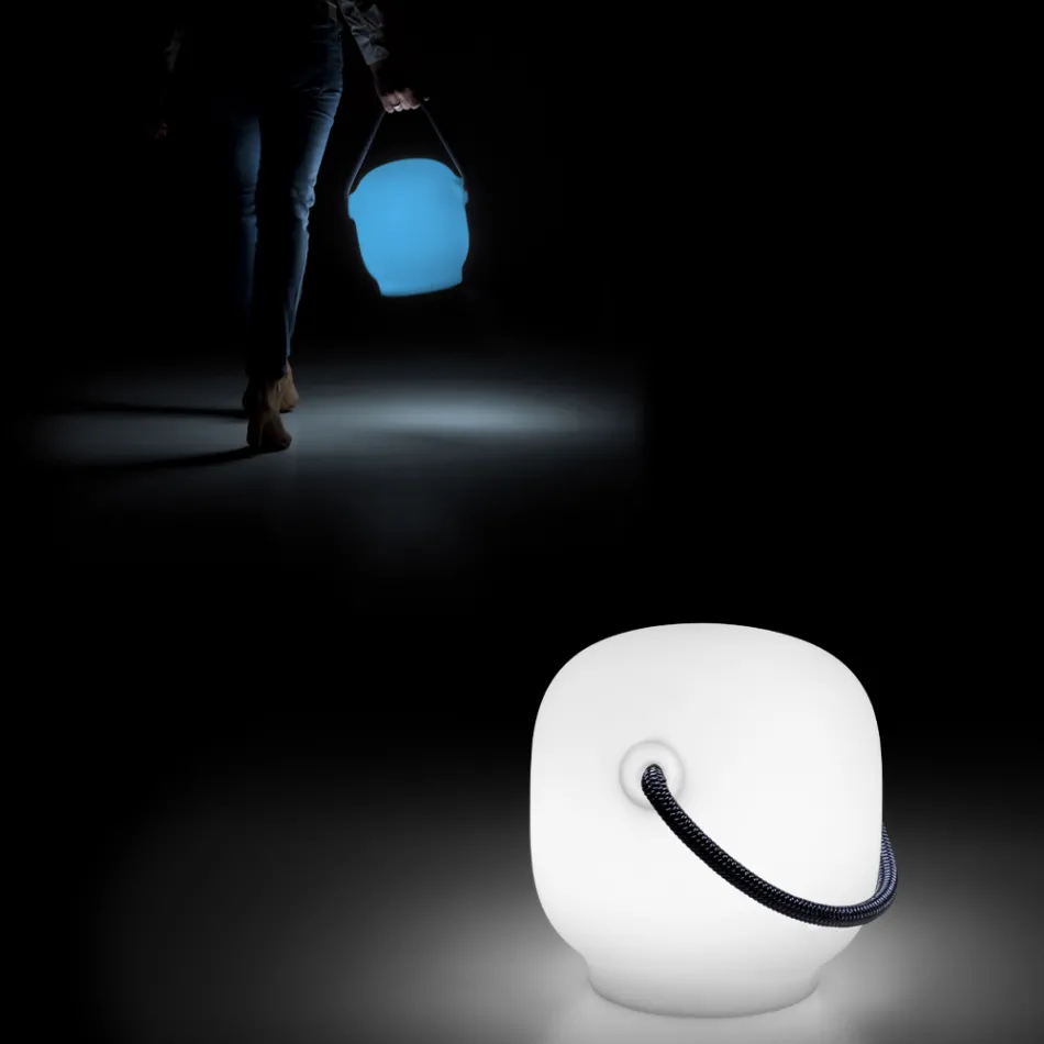 Lampă de grădină din polietilenă cu mâner Made in Italy - Galicia Viadurini