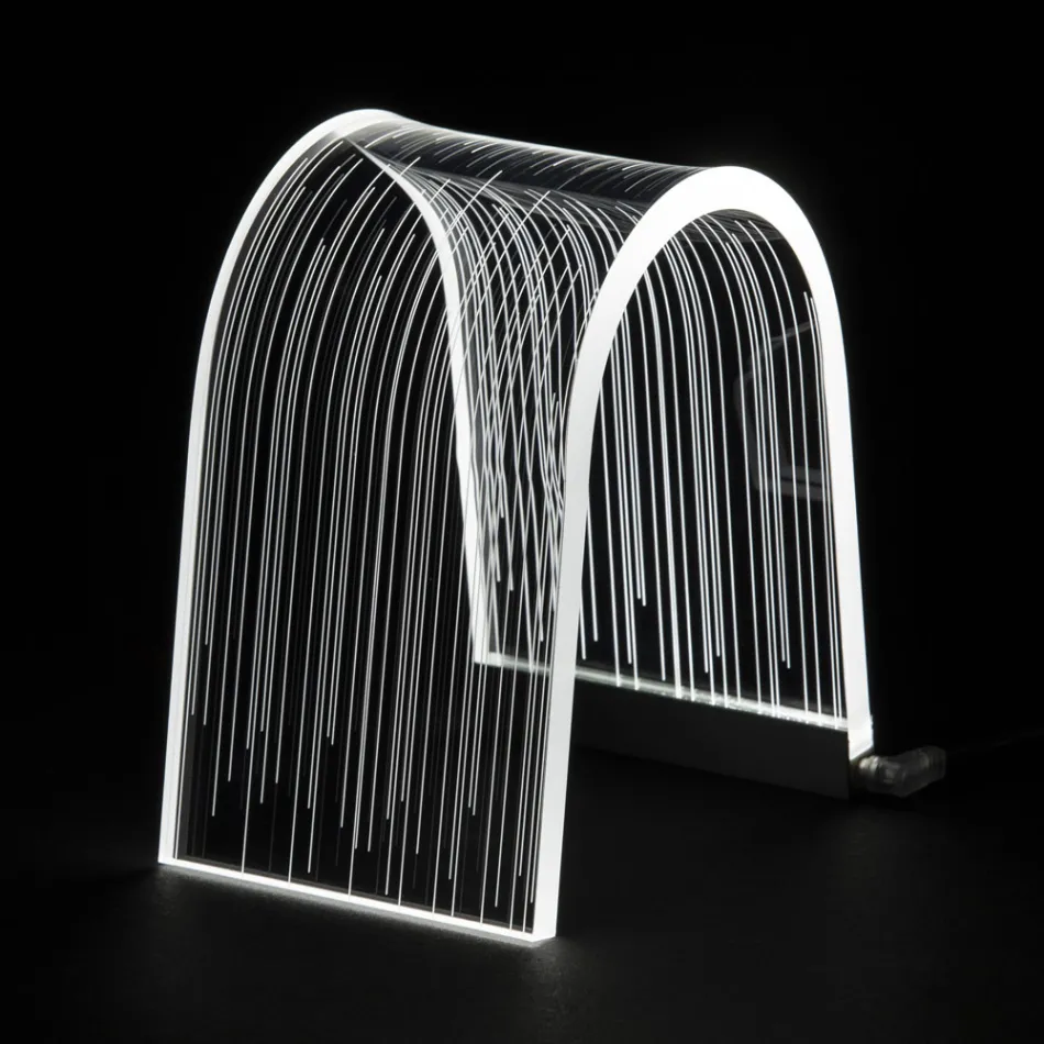 Lampa de Masa din Cristal Acrilic Transparent cu Decorat Gravat - Bertella Viadurini