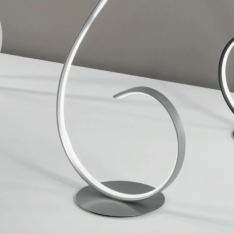 Lampă de podea LED cu structură metalică vopsită Design-Clack Viadurini