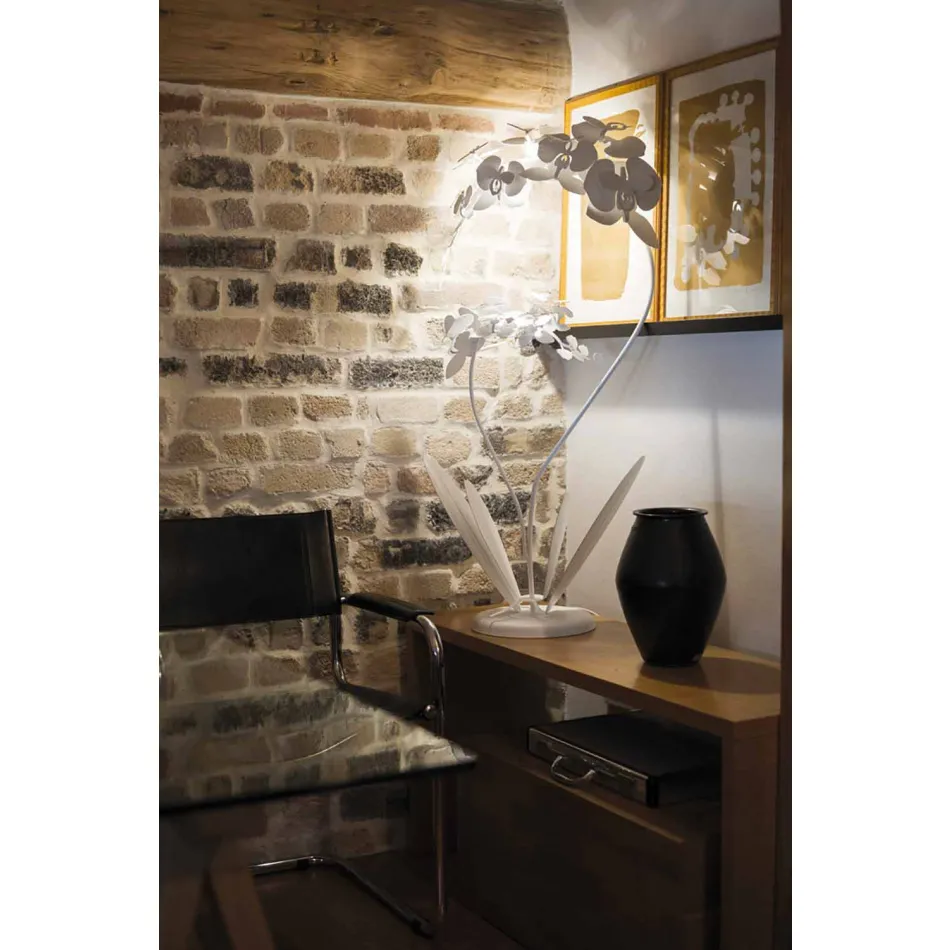 Lampa de podea din design modern, realizată în Italia - Amorpha Viadurini