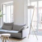 Lampă de podea din lemn și metal cu detalii din piele vegană - Avetta Viadurini