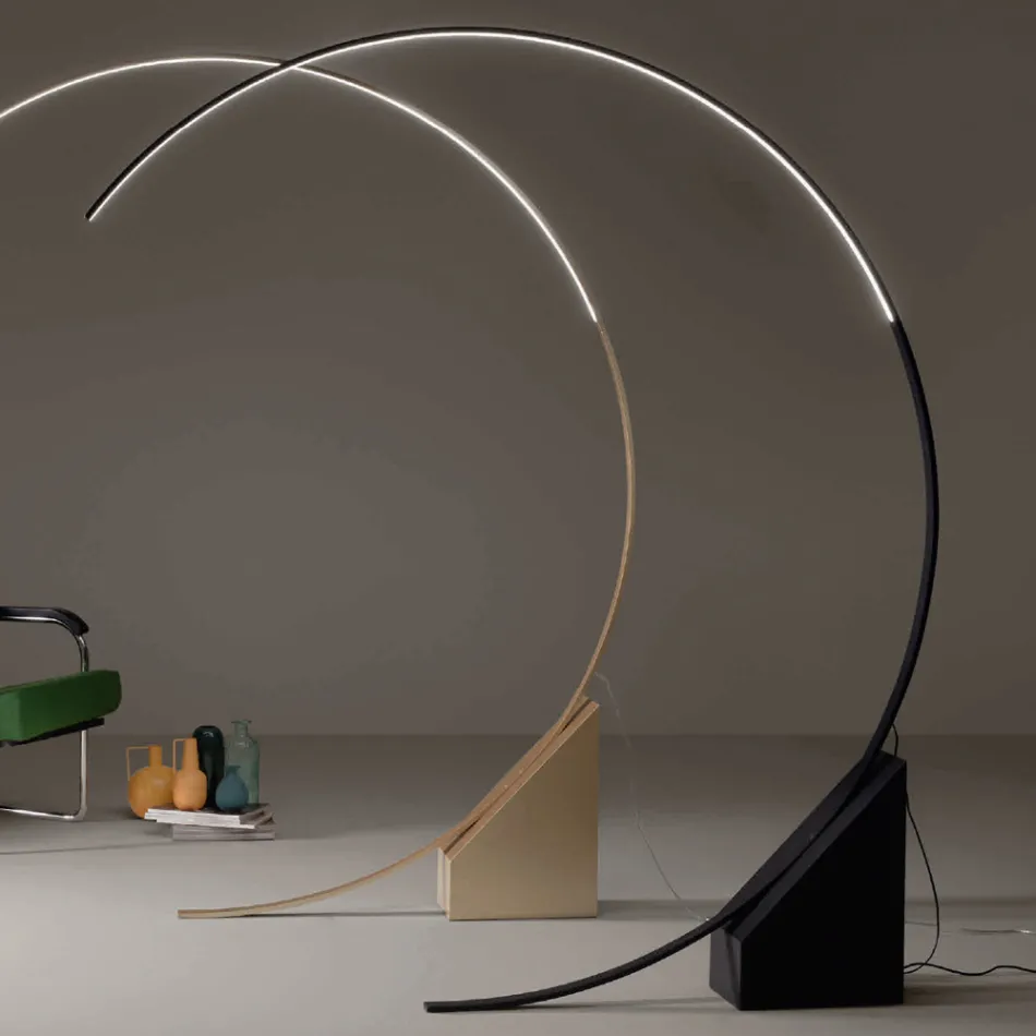 Lampă de podea din metal vopsit cu lumină LED reglabilă - Eucalipt Viadurini