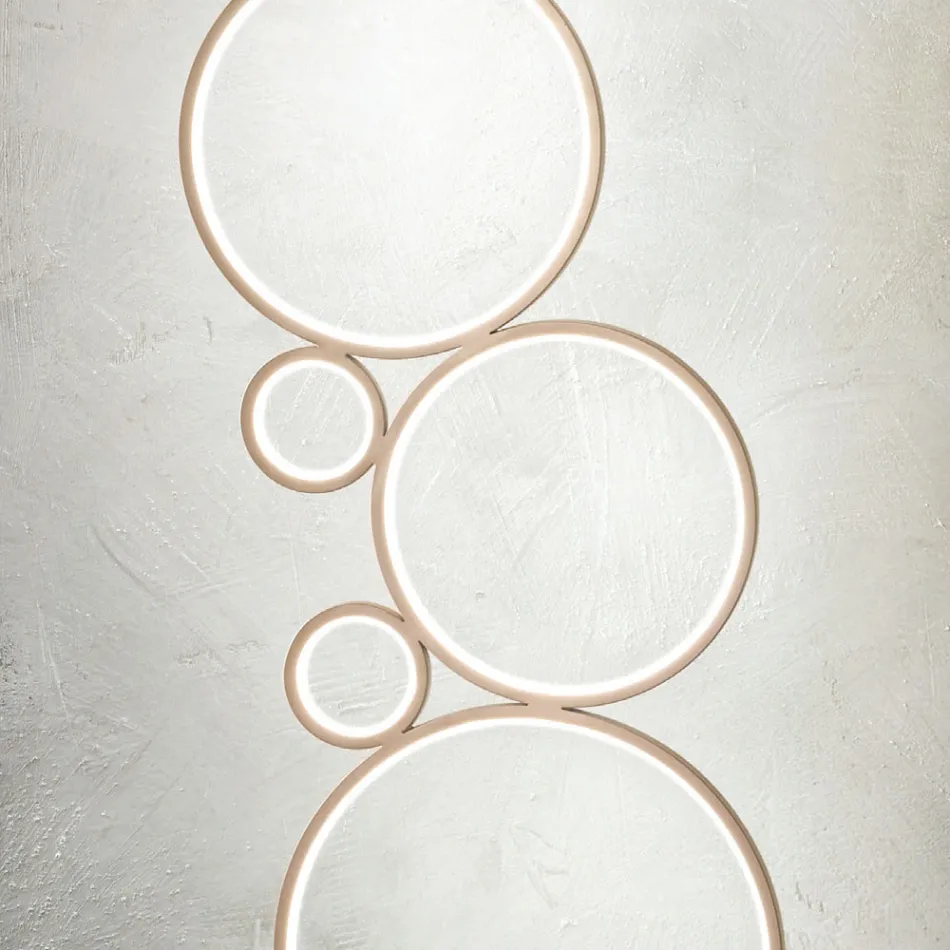 Lampă de podea LED modernă din metal vopsit auriu sau argintiu - Punto Viadurini