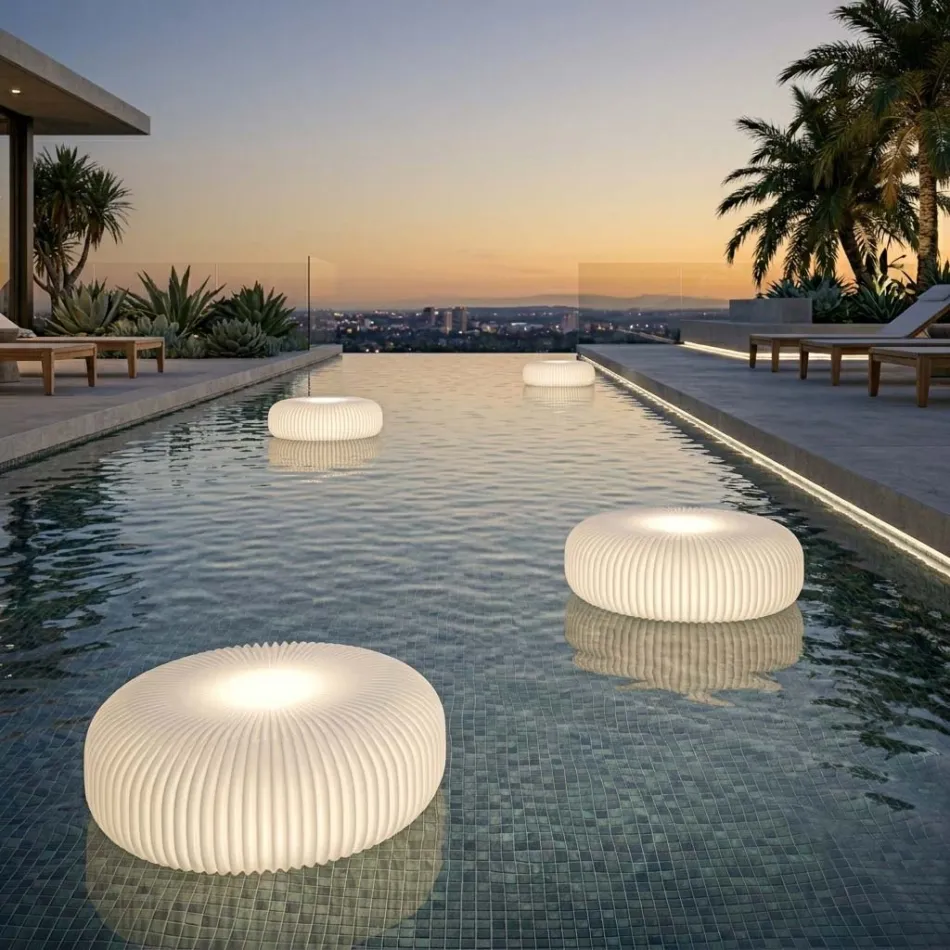 Lampă de podea Disco pentru exterior din polietilenă albă, fabricată în Italia Viadurini