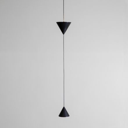 Lampă cu sârmă suspendată din aluminiu negru și design cu dublu con - Mercado Viadurini