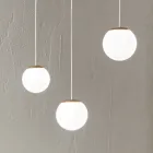 Candelabru metalic vopsit auriu cu 3 LED-uri si sticla optionala - Fag Viadurini