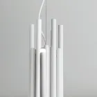 Candelabru LED cu 13 lumini din metal vopsit alb, negru sau auriu - Scorpion Viadurini