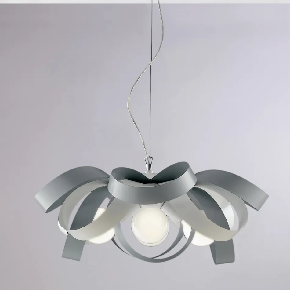 Candelabru metalic alb shabby chic pentru un decor elegant – Sea Viadurini