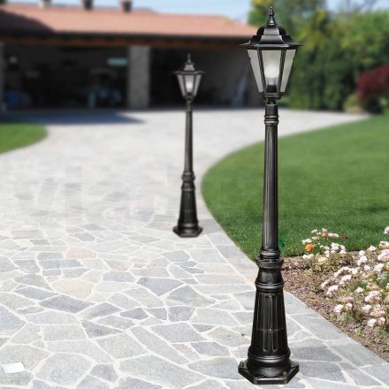 Lampa de gradina inaltime de 154 cm din sticla si 5 finisaje aluminiu - Pinako Viadurini