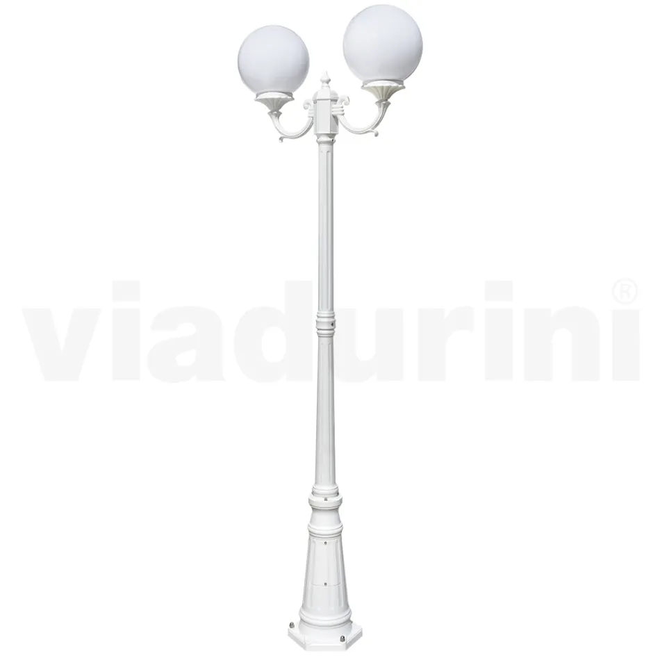 Lampa stradala inaltime de 212 cm din acrilic alb si aluminiu fabricata in Italia - Trovabianco Viadurini