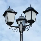 Lampa stradala inaltime de 249 cm din sticla antracit si aluminiu Made in Italy - Scintilla Viadurini