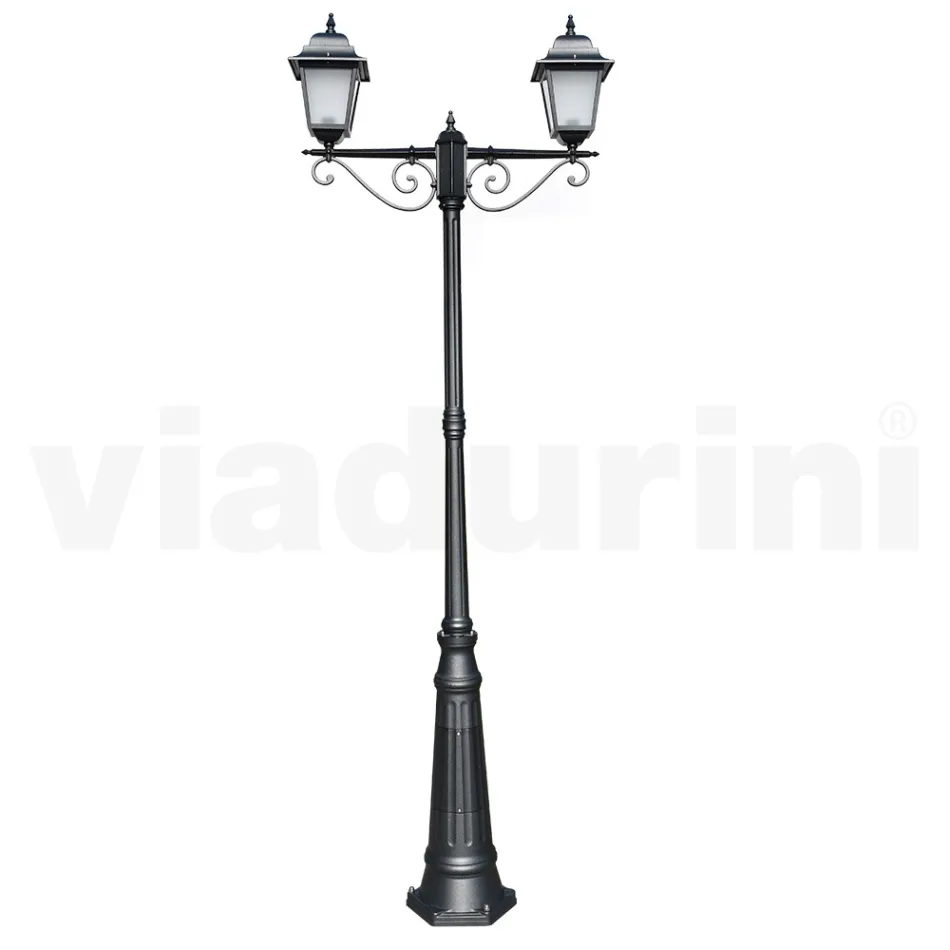 Lampă stradală înaltă de 255 cm din sticlă antracit și aluminiu Made in Italy - Scintilla Viadurini