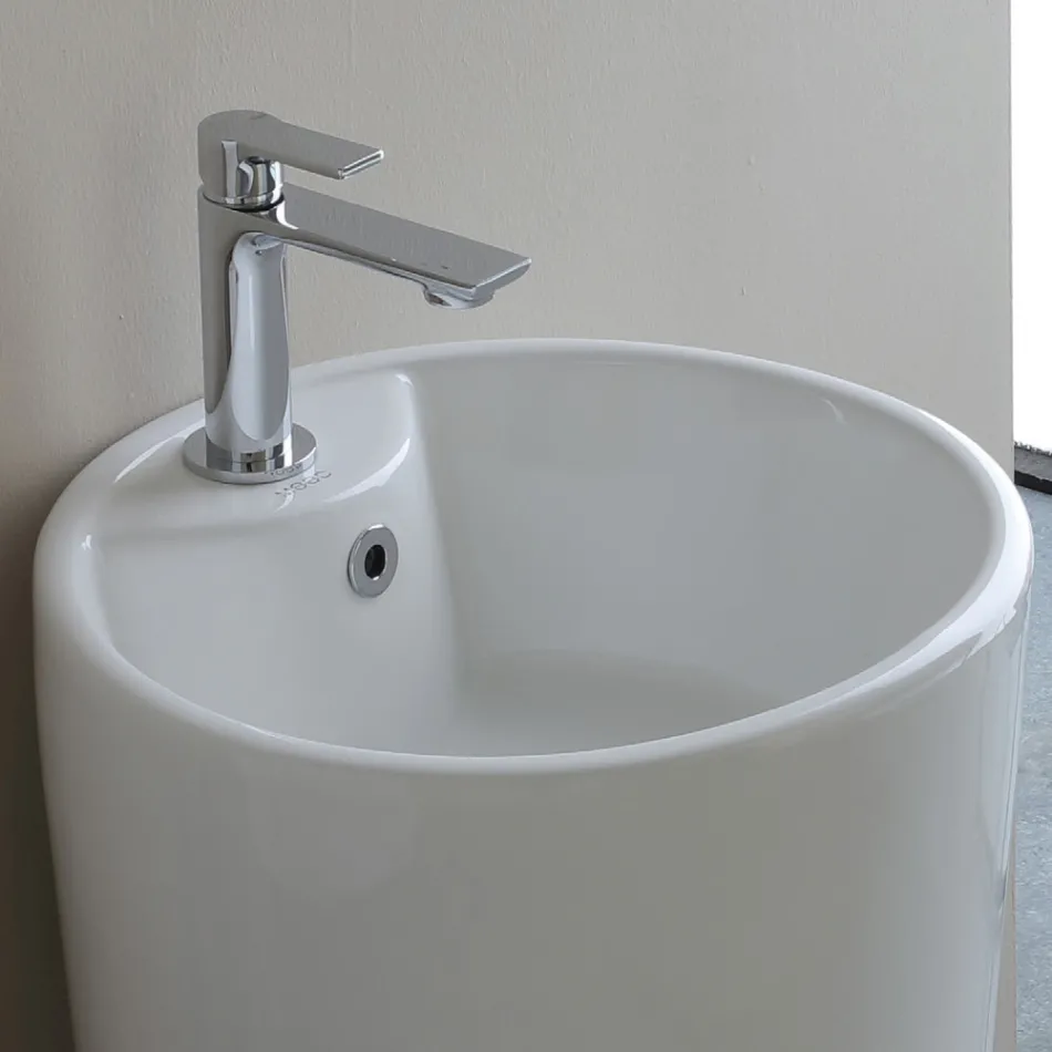 Lavoar modern rotund independent din ceramică albă - Papavero Viadurini