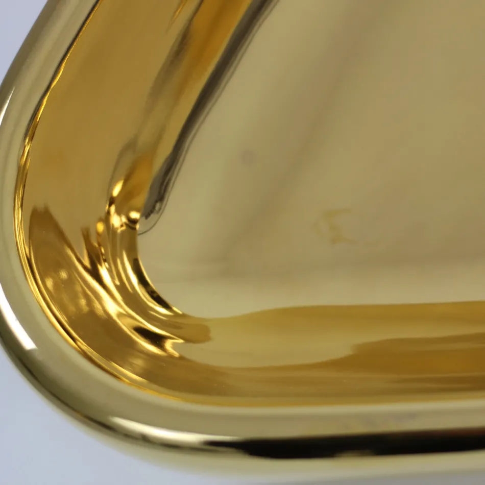 Lavoar modern pe blat din ceramica aurie fabricat in Italia Sofia Viadurini