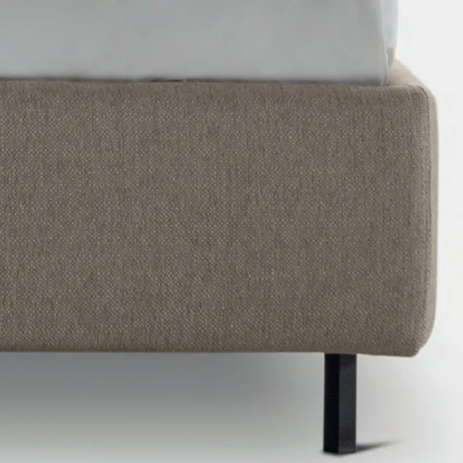 Pat dublu 160x190 cu linii curbate și nasturi Made in Italy - Oriente Viadurini