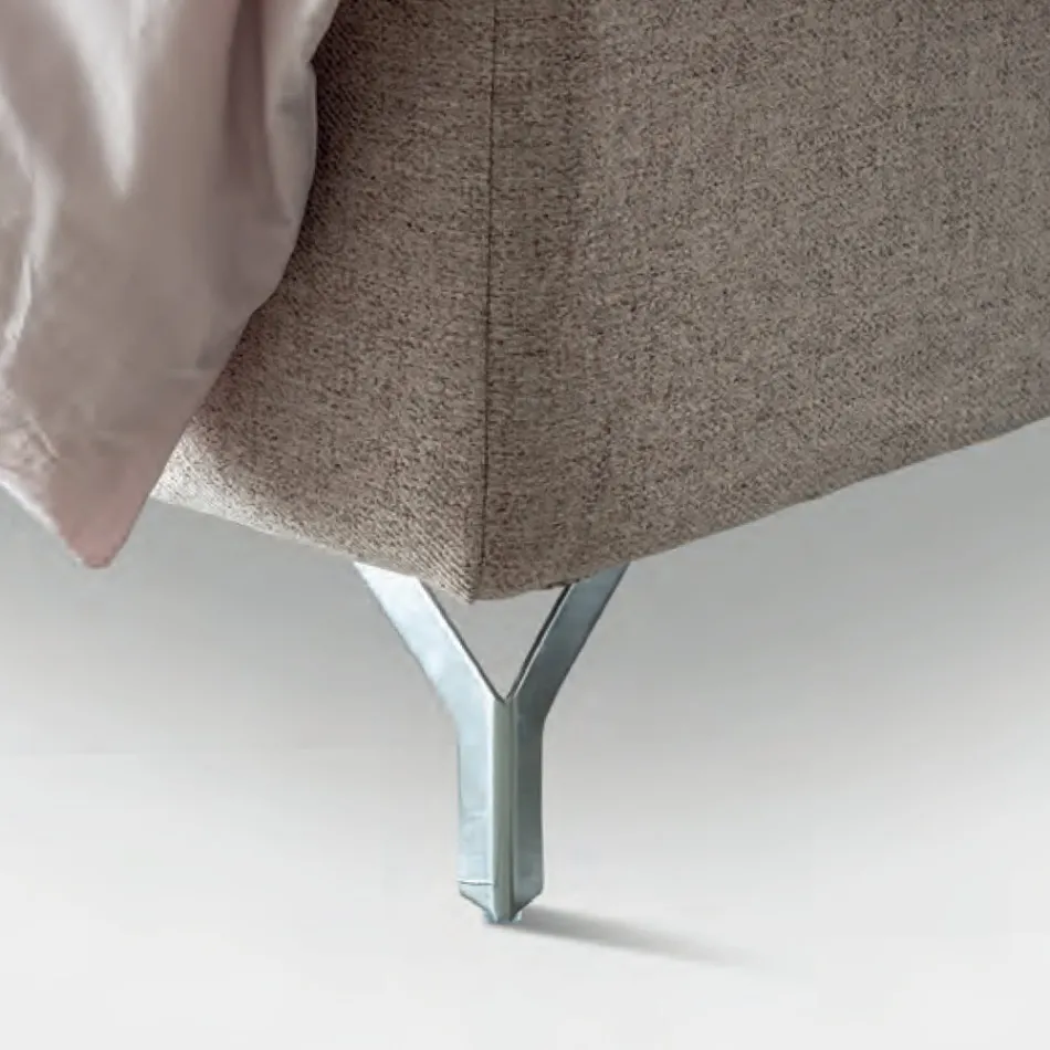 Pat dublu 160x190 cu tăblie perimetrală cu volane și nasturi - Rest Viadurini