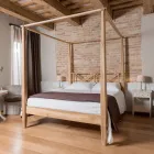 Pat dublu 160x200 cu baldachin din lemn masiv de tec - Acuarelă Viadurini