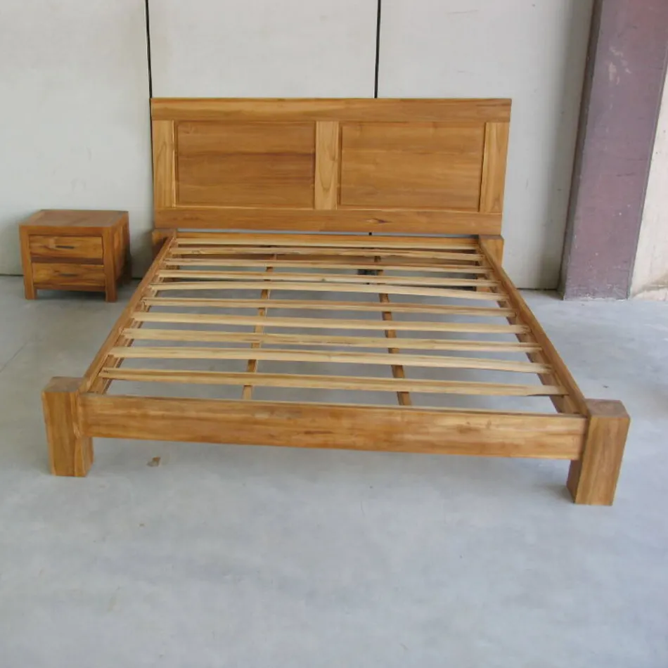 Pat dublu 160x200 din lemn masiv de tec - Fresco Viadurini