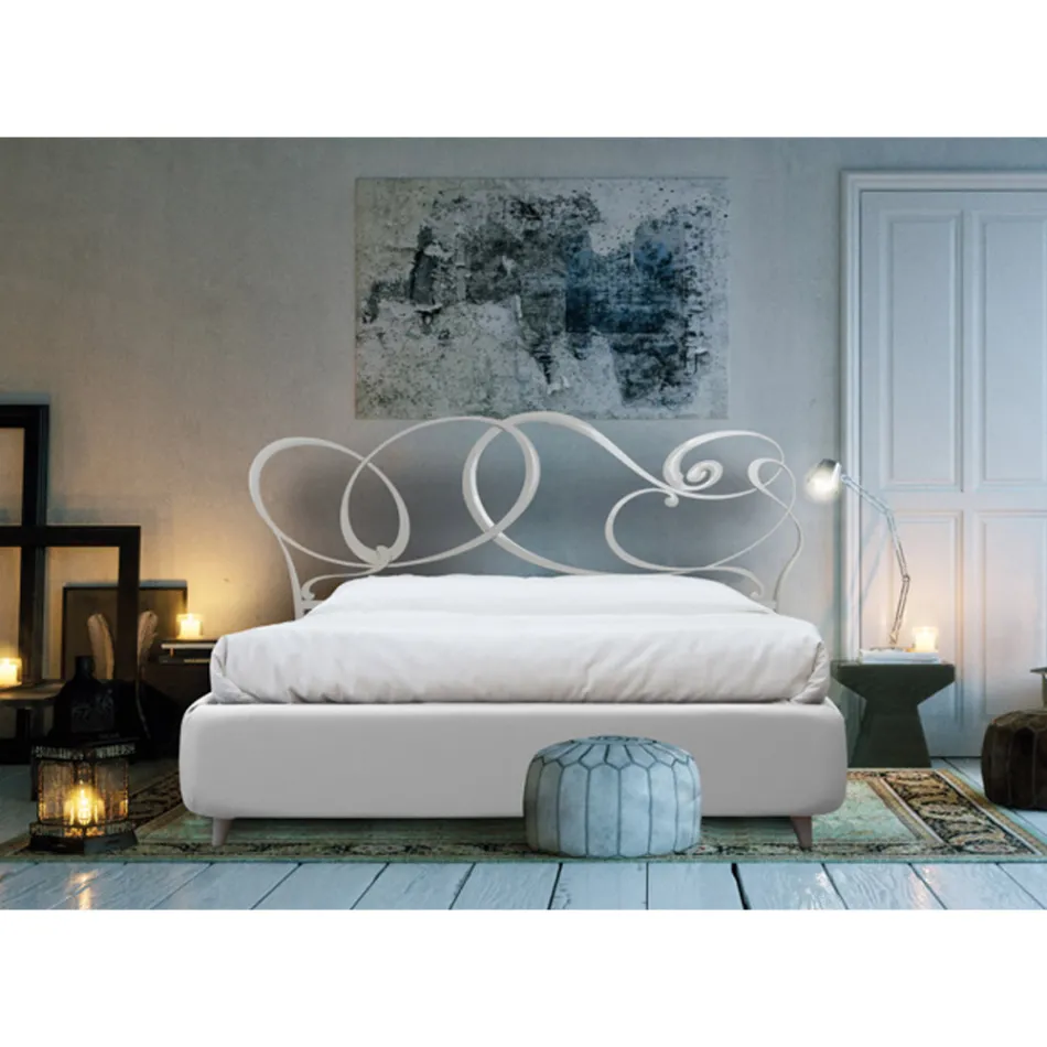 Pat dublu cu tăblie din fier și cadru de pat căptușit Made in Italy - Kenzo Viadurini