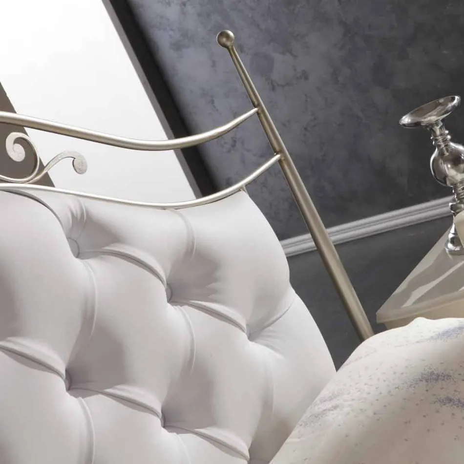 Capitonată manual pat dublu din fier solid Gracie Viadurini