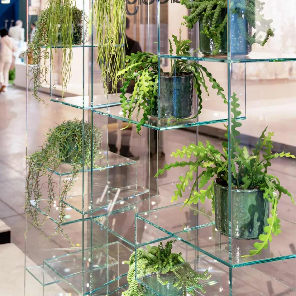 Bibliotecă pentru cameră de zi în sticlă extra-transparentă cu sau fără sertare Made in Italy - Linzy Viadurini