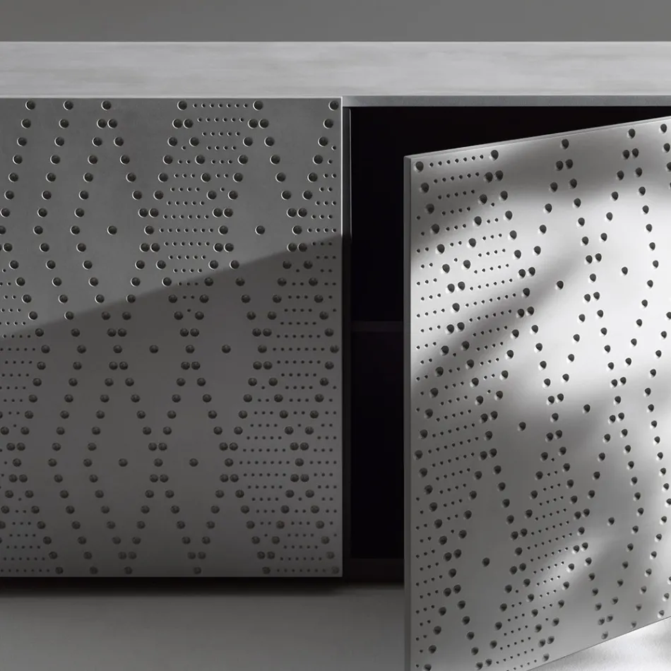 Bufet cu 3 uși și 3 rafturi interioare, decorațiuni din aluminiu turnat - Scorpion Viadurini