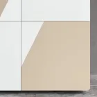 Bufetă pentru living cu 4 uși din sticlă albă și finisaj nurcă Made in Italy - Eva Viadurini