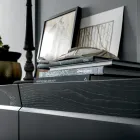 Bufetă din lemn cu 3 uși cu margine înclinată și blat din ceramică - Mondolfo Viadurini