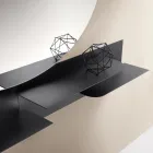 Raft metalic cu design modern și două rafturi orizontale - Miro Viadurini